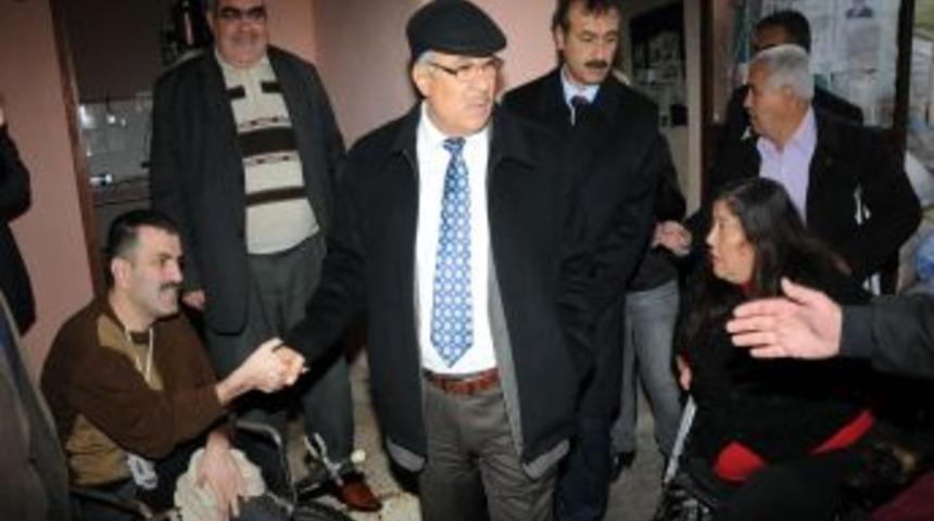 "G&ouml;nl&uuml;m&uuml;z Her Zaman Sizinle Beraber"