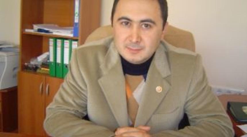 Limonun &Uuml;reticisinin y&uuml;z&uuml; g&uuml;l&uuml;yor