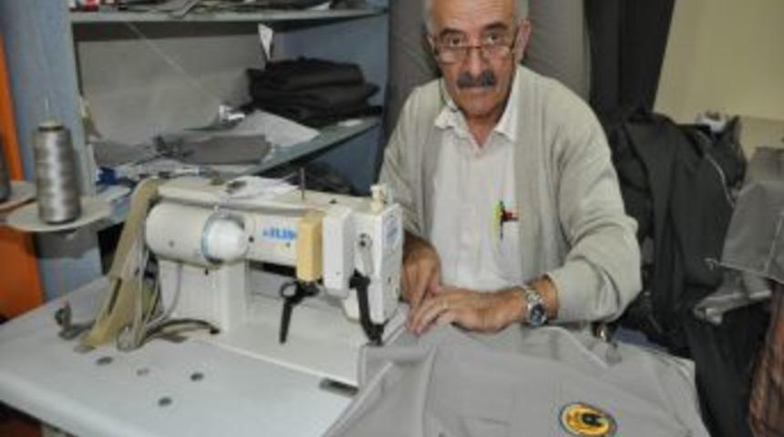 &Uuml;nl&uuml; Modacıları Geride Bıraktı, Şimdi Ormancıların &Uuml;niformalarını Dikiyor