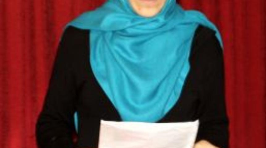 &Ouml;ğretmenliği Anlattı &Ouml;d&uuml;l Kazandı