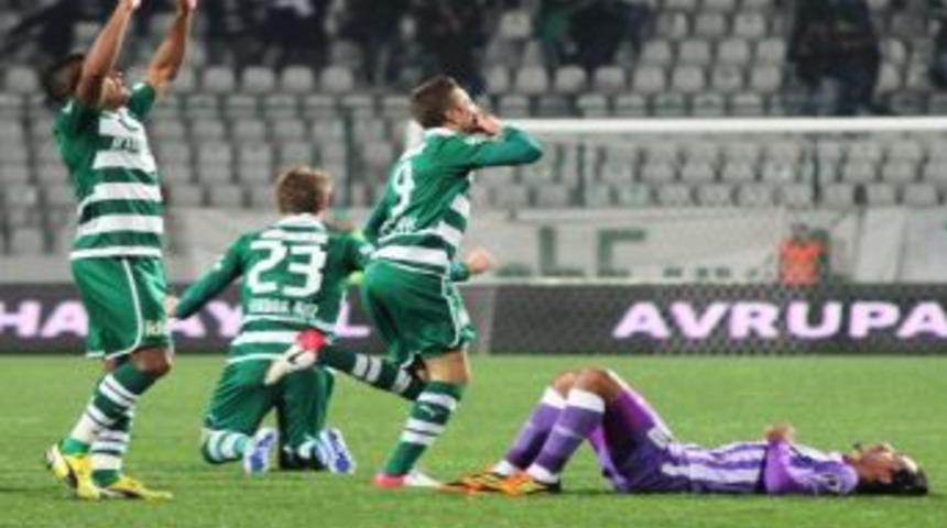 Timsah Evinde Moral Buldu