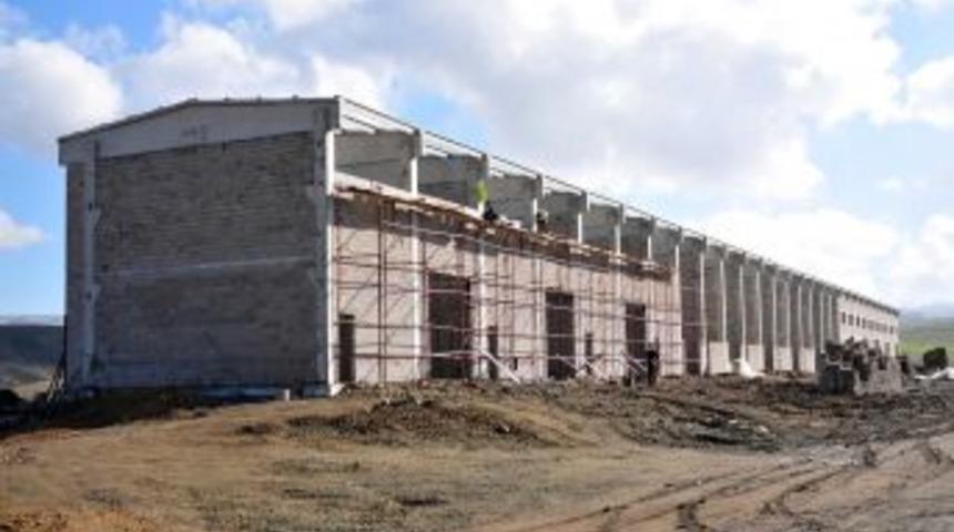 Ortak&ouml;y Mermerciler Sanayi Sitesi&rsquo;nde Iş Yerleri Y&uuml;kseliyor