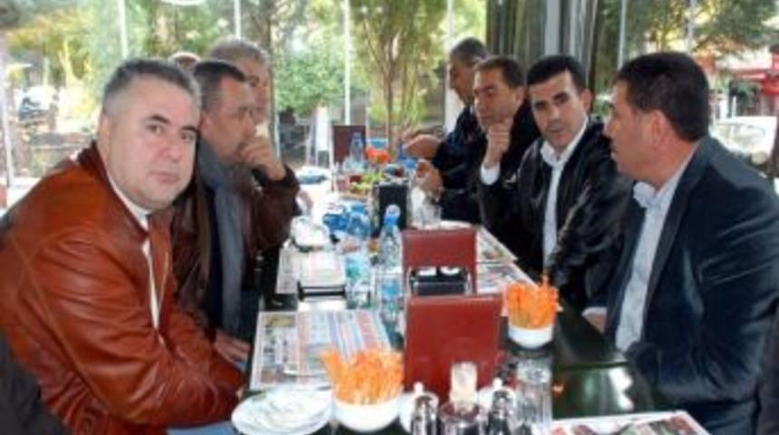 Şanlıurfaspor Y&ouml;netimi Ve Başkan Fakıbaba Ma&ccedil; &Ouml;ncesi Ciğer Yedi