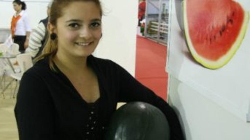 Siyah Karpuz &Uuml;retiyorlar