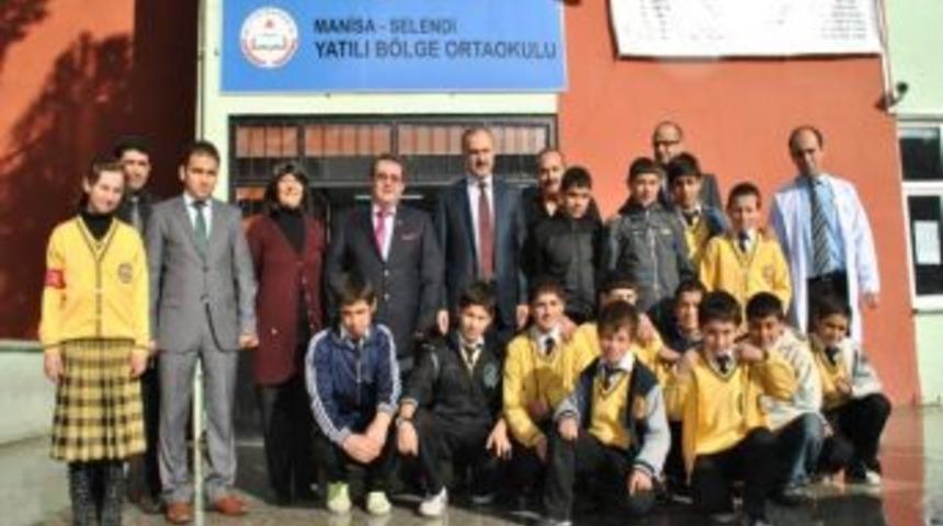 Milli Eğitim M&uuml;d&uuml;r&uuml; Altınsoy Yatılı Okulu Ziyaret Etti