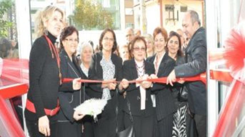 Başkan Eşleri Kadın Mahkumlar Yararına Yapılan Kermes A&ccedil;tı