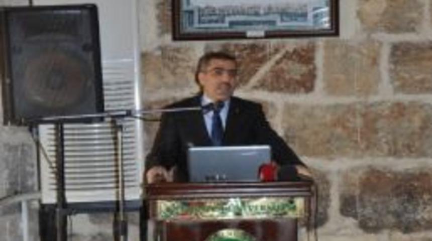 &Ccedil;elikcan: "adanalılık Ruhunu &Ouml;n Plana &Ccedil;ıkarmalıyız"