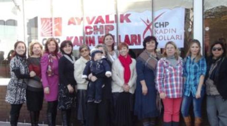 Ayvalık'ta Chp&rsquo;li Kadınlardan Dayanışma Kahvaltısı