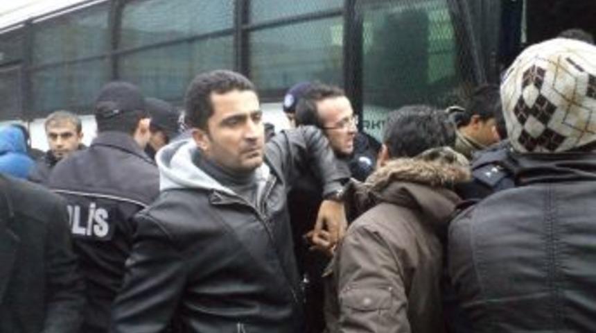 Yaralı Ter&ouml;ristin Destek&ccedil;ilerine G&ouml;zaltı