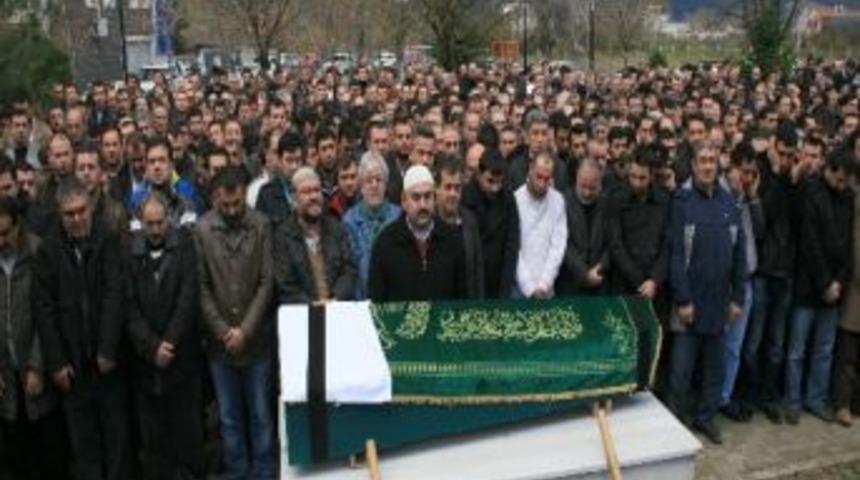 Ferrarisi İle &Ouml;l&uuml;me Giden Gen&ccedil; Toprağa Verildi