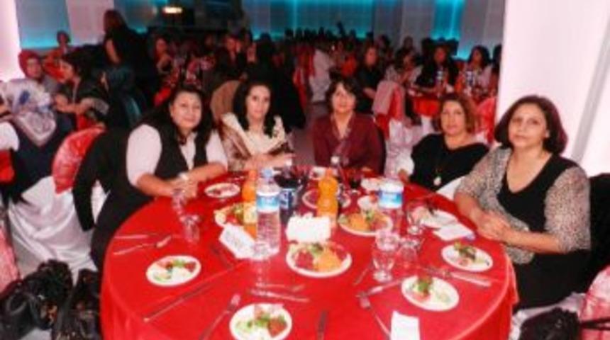 Dayanışma Yemeğinde Bir Araya Geldiler