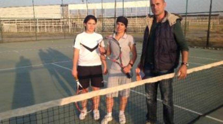 Iğdır&rsquo;da Tenis Turnuvası