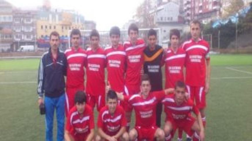 Alaplı &Ccedil;pl Futbolda İl&ccedil;e Şampiyonu Oldu