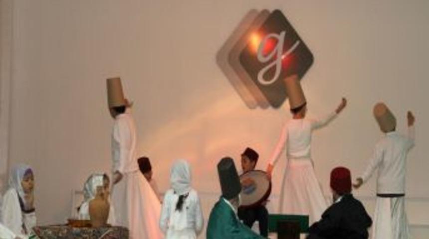 Mevlana'yı İngilizce Andılar