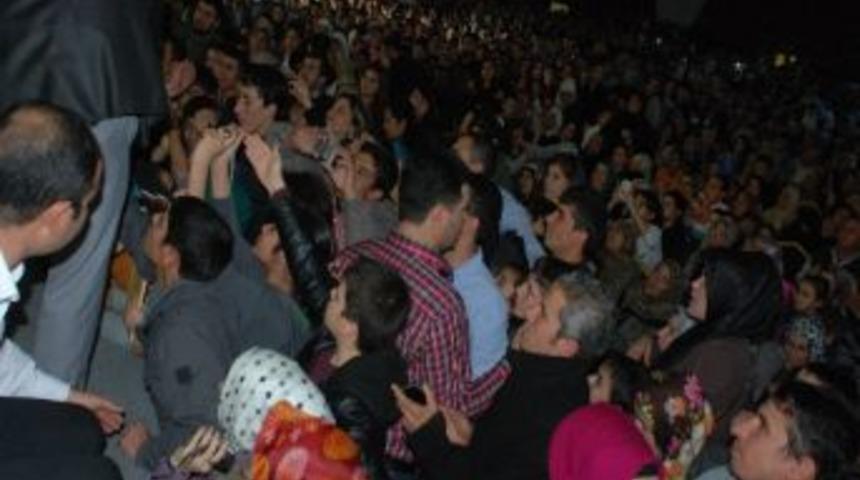 Mardin'de Hatipoğlu İzdihamı