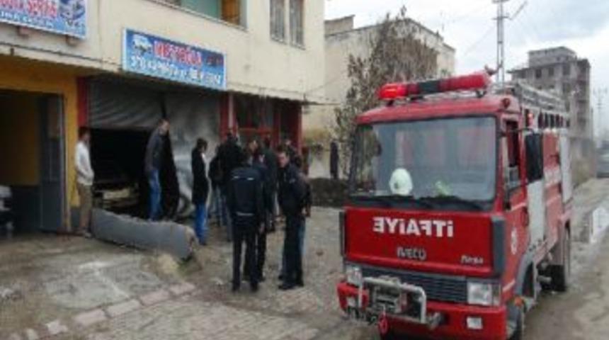 İş Yerindeki Patlama Korkuttu