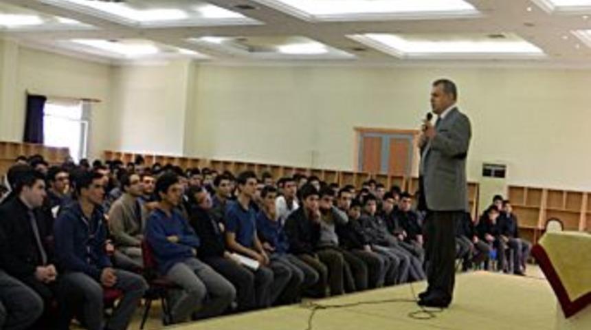 Zor Sorulara &Ccedil;alışan &Ouml;ğrenciler, Kolay Sorular Karşısında Şaşırıp Kalıyor