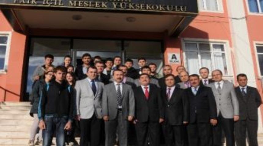 Rekt&ouml;r G&ouml;kbel İl&ccedil;e Ziyaretlerini S&uuml;rd&uuml;r&uuml;yor