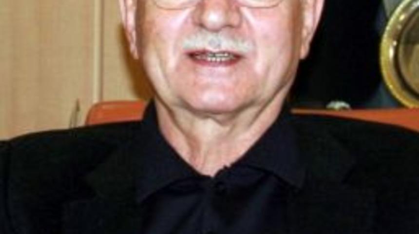 İşadamı G&uuml;nay'dan &Uuml;retici Firmalara Uyarı