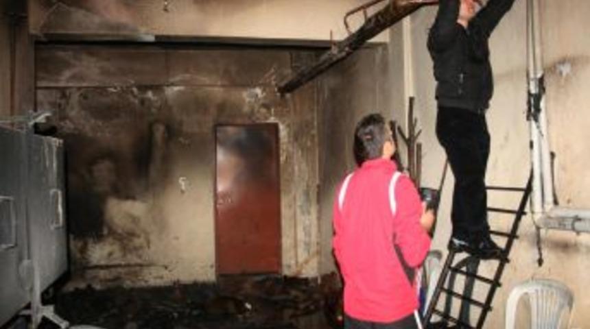 Giresunspor Kul&uuml;p Binasında Yangın