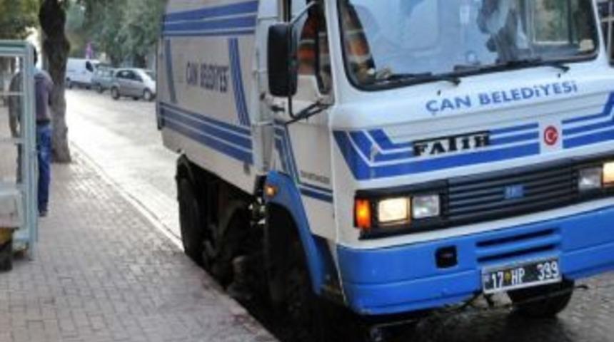 &Ccedil;an'da Temizlik &Ccedil;alışmaları S&uuml;r&uuml;yor