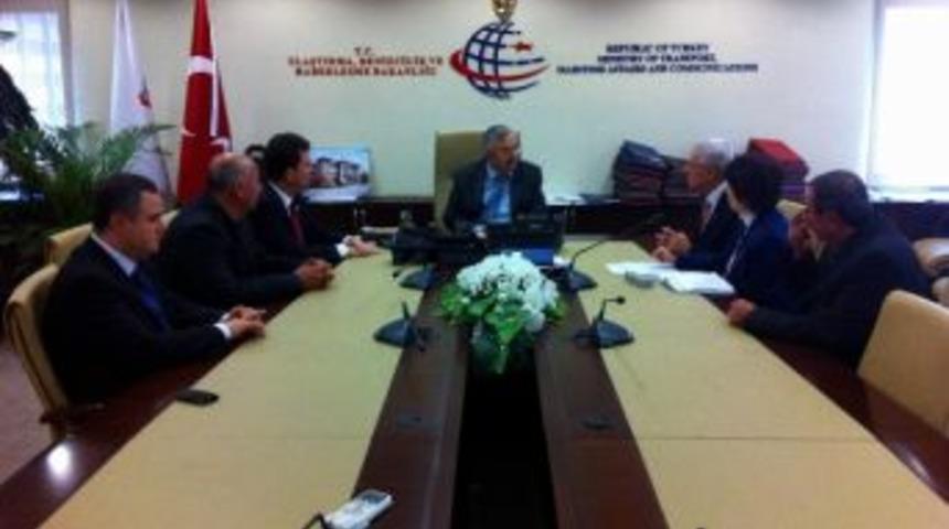 Aydınlı Kamyoncular Sorunlarını Ankara&rsquo;da Dile Getirdi