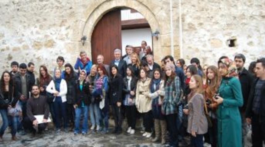 Mimar Adayları Kozan&rsquo;ı Fotoğrafladılar
