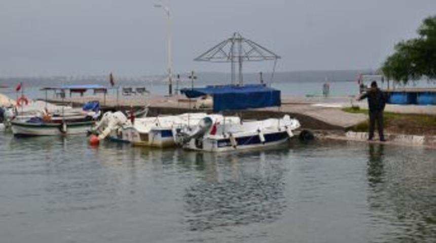 Alabora Olan Teknedeki Cesetlere Ulaşıldı