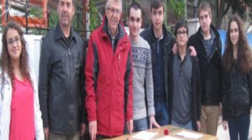 Chp&rsquo;li Gen&ccedil;lerden "serbest Kıyafet" Y&ouml;netmeliğine Karşı İmza Kampanyası