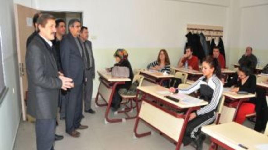 Rekt&ouml;r &Ccedil;apoğlu&rsquo;ndan Moral Ziyareti