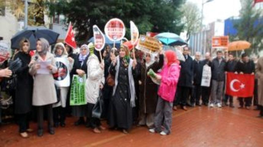 Yalova'lı Kadınlar Baş&ouml;rt&uuml;s&uuml; &Ouml;zg&uuml;rl&uuml;ğ&uuml; İstedi