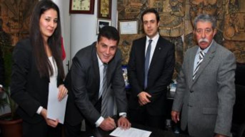 Denizbank, 4 Esnaf Odası Ile Kredi Protokol&uuml; Imzaladı