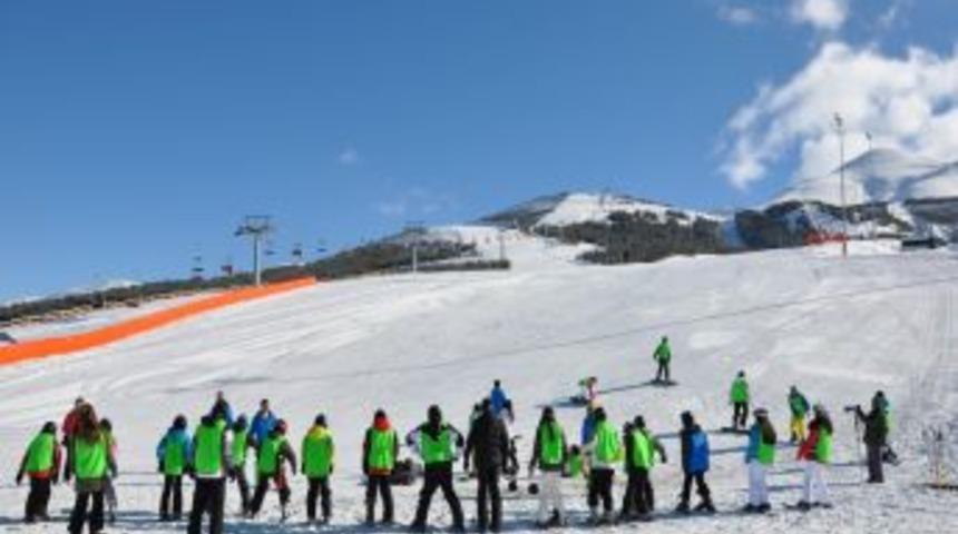 Paland&ouml;ken Kayak Merkezi&rsquo;nde Xanadu, Kayak Sezonunu A&ccedil;tı