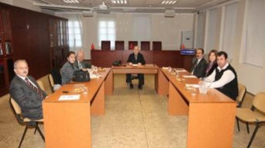 Karag&ouml;z Ve Hacivat Yeni Repliklerine Kavuştu