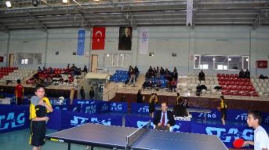 Masa Tenisi Karma Teşvik M&uuml;sabakaları Yapıldı