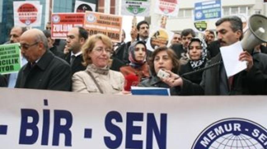 Eğitim-Bir-Sen'den Baş&ouml;rt&uuml;s&uuml;ne &Ouml;zg&uuml;rl&uuml;k