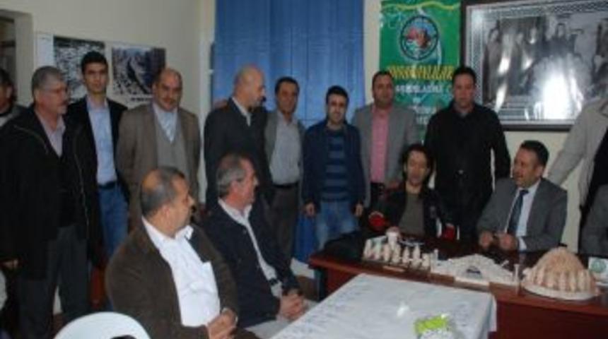 Adana Adıyamanlılar Derneği&rsquo;nden &Ccedil;iğ K&ouml;fteli Kongre