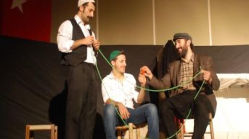 Menan Cinleri Sinop'ta Sahnelendi