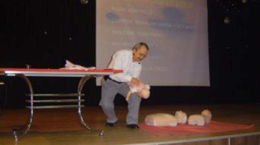 Nazilli'de Velilere 3-6 Yaş Gelişim &Ouml;zellikleri Ve İlk Yardım Eğitimi