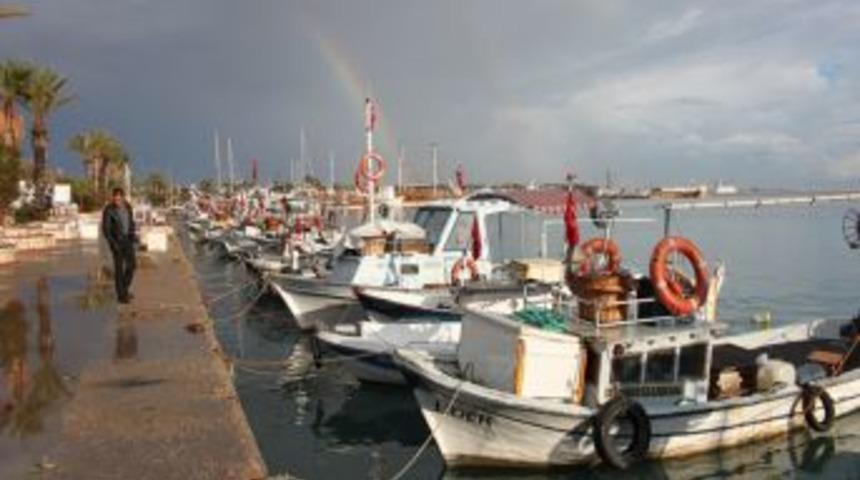 Mersin Ile Kıbrıs Arasında Yapılan Feribot Seferleri Iptal Edildi