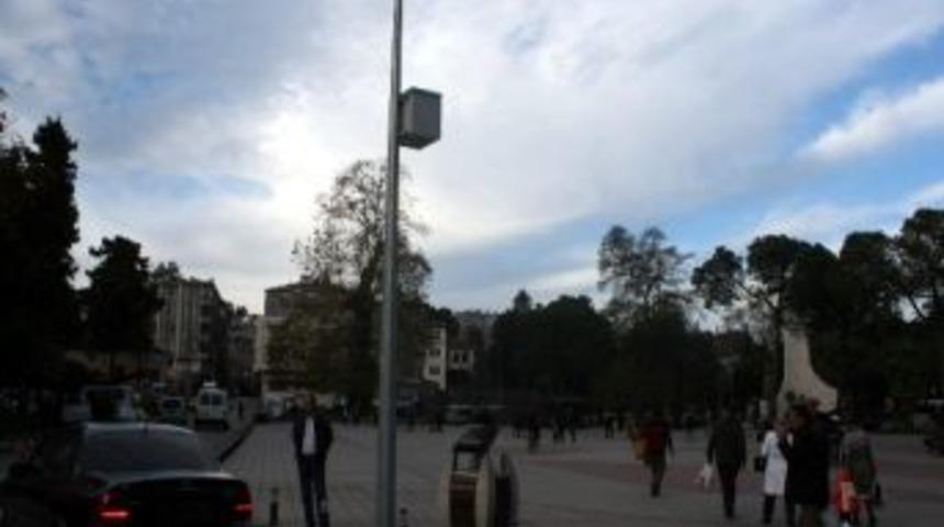 &Uuml;nye Mobese&rsquo;ye Ge&ccedil;ti