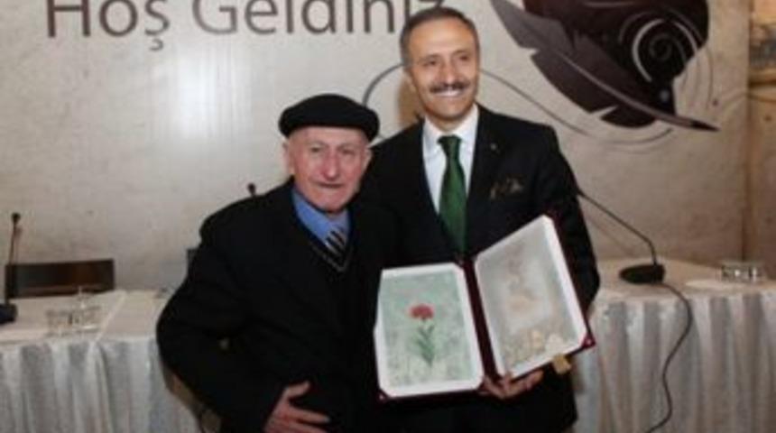 Osman Akkuşak&rsquo;ın yazarlıkta 60. yılı kutlandı