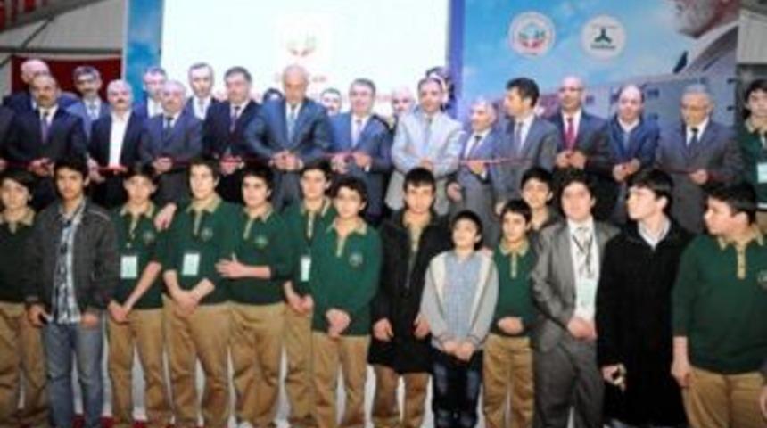 Hocaların Hocası &Ouml;mer &Ccedil;am anıldı