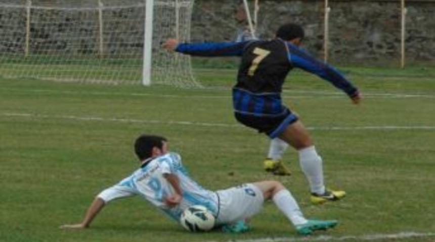 &Ccedil;orlu Gen&ccedil;lerbirliğispor Yoluna Devam Ediyor