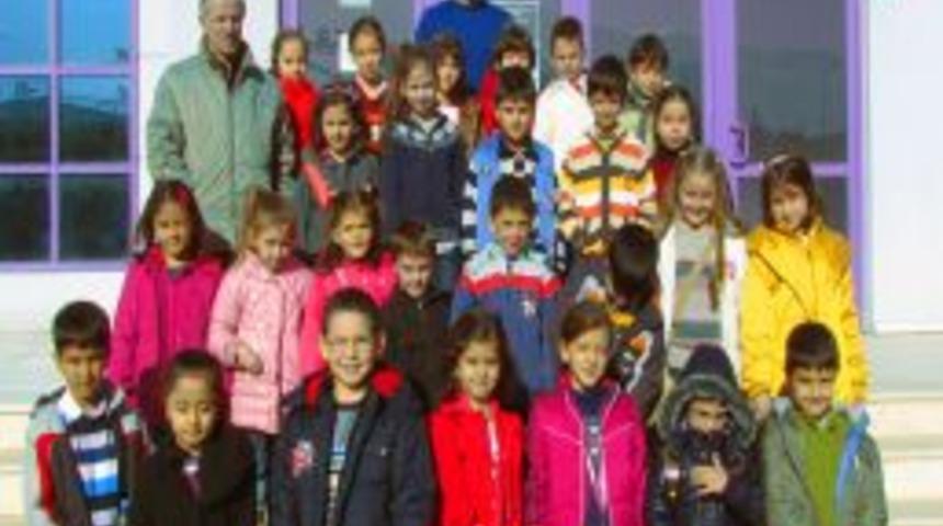 Safvet Koleji Zenginleştirme Kul&uuml;b&uuml; &Ouml;ğrencilerinden Planetaryum Gezisi