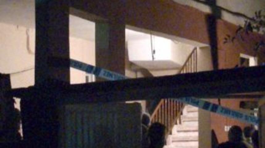 17 Yaşındaki Gen&ccedil; Kadın İntihar Etti