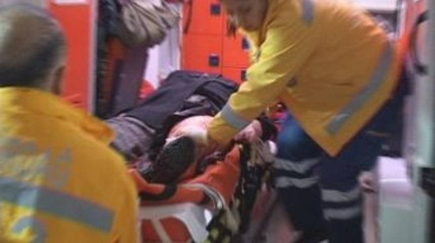 Eski Karısıyla G&ouml;r&uuml;şt&uuml;rmeyen Kaynanasını Bı&ccedil;akladı