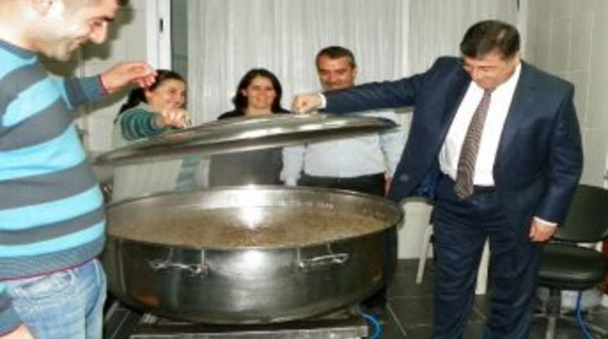 Nald&ouml;ken&rsquo;de Aşure G&uuml;n&uuml; D&uuml;zenlendi