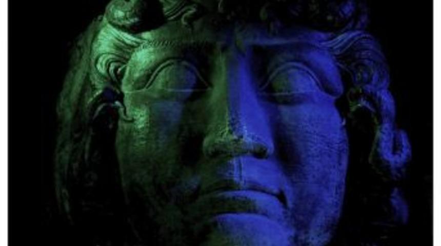 Romantik Sarnıcın 'Medusa' Gizemi &Ccedil;&ouml;z&uuml;lemedi