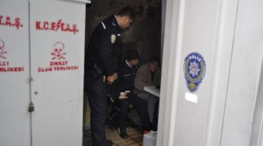 Maaşını D&uuml;ş&uuml;rd&uuml; Surlara &Ccedil;ıktı